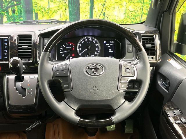 TOYOTA HIACE VAN 2WD 2023 Image 31