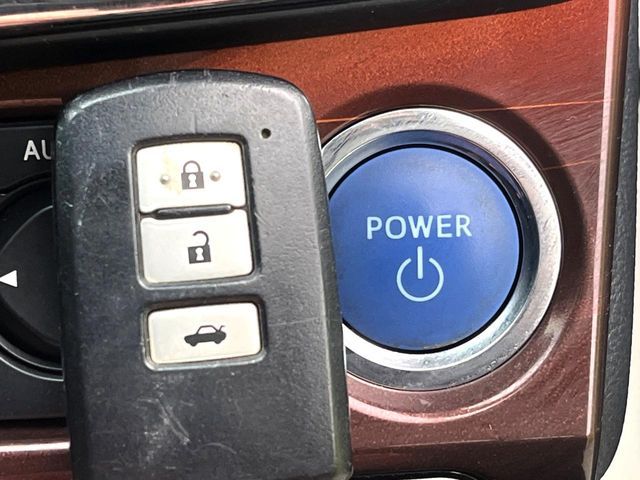 TOYOTA CROWN SEDAN HYBRID 2015 Image 31