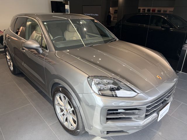 PORSCHE CAYENNE COUP 2024 Image 31