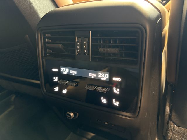 PORSCHE CAYENNE COUP 2024 Image 31