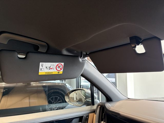 PORSCHE CAYENNE COUP 2024 Image 31