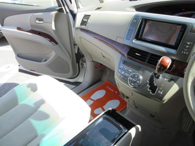 TOYOTA ESTIMA 2010 Image 31