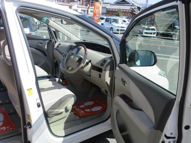 TOYOTA ESTIMA 2010 Image 31