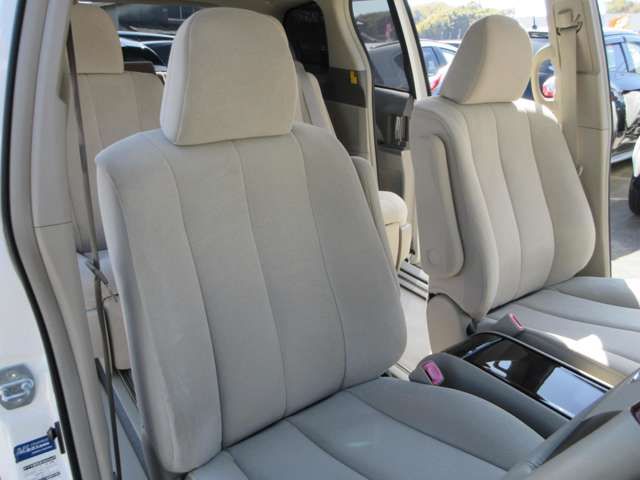 TOYOTA ESTIMA 2010 Image 31