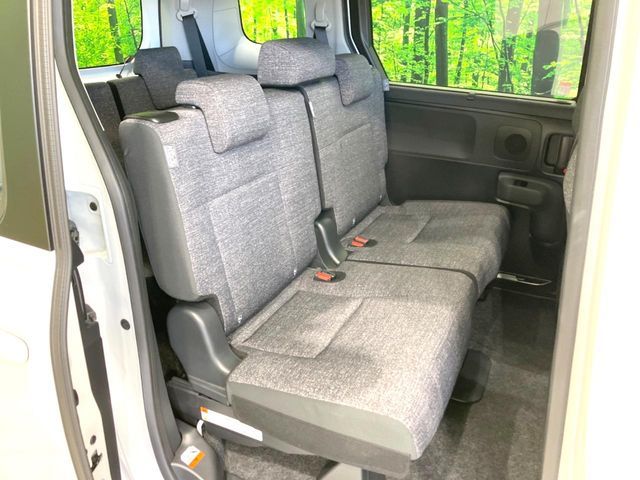 TOYOTA SIENTA 2025 Image 31