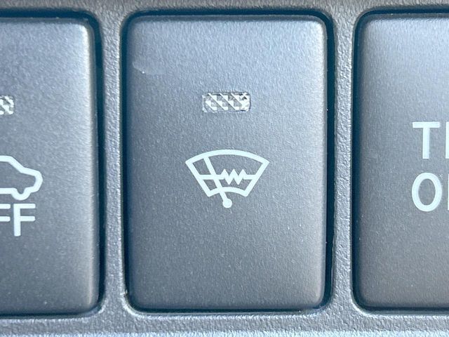 TOYOTA ESQUIRE HYBRID 2014 Image 31