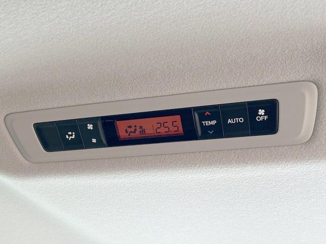 TOYOTA ESQUIRE HYBRID 2014 Image 31