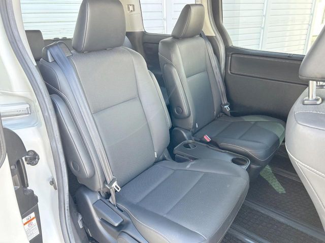 TOYOTA ESQUIRE HYBRID 2014 Image 31