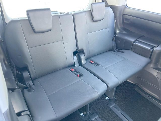 TOYOTA ESQUIRE HYBRID 2014 Image 31