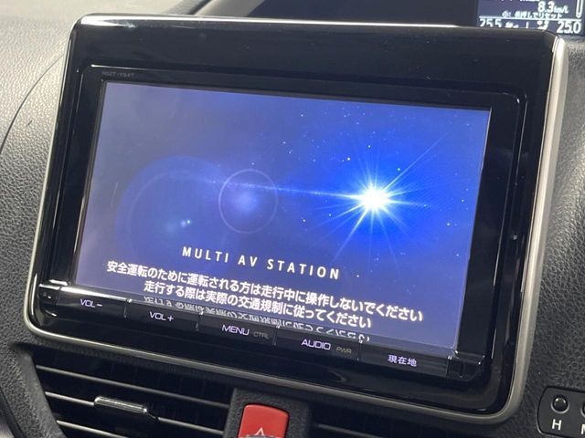 TOYOTA VOXY 2015 Image 31