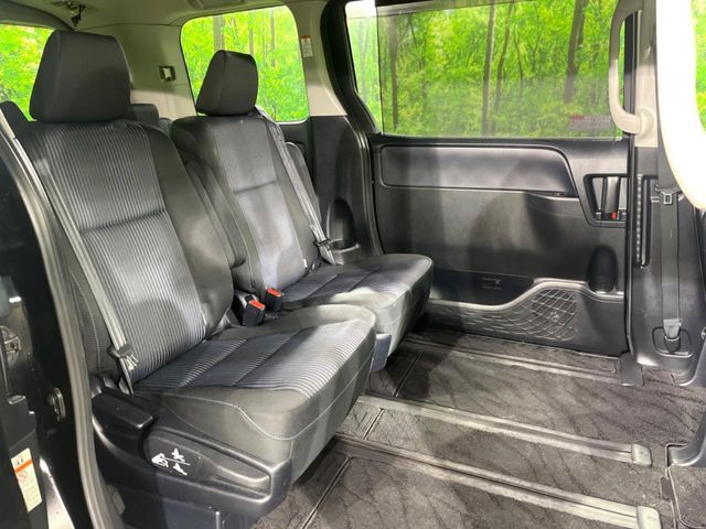 TOYOTA VOXY 2015 Image 31