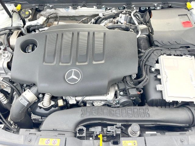 MERCEDES BENZ CLA SH 2021 Image 31