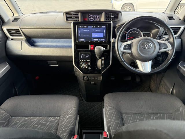 TOYOTA TANK 4WD 2018 Image 31