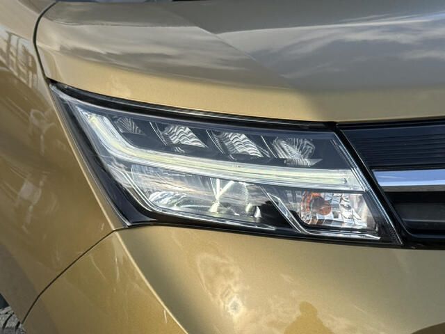 TOYOTA TANK 4WD 2018 Image 31