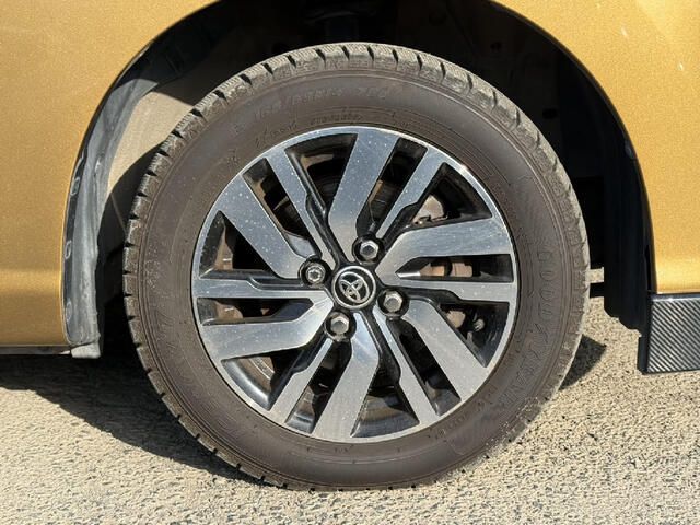 TOYOTA TANK 4WD 2018 Image 31