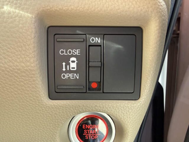 HONDA N BOX 4WD 2020 Image 31