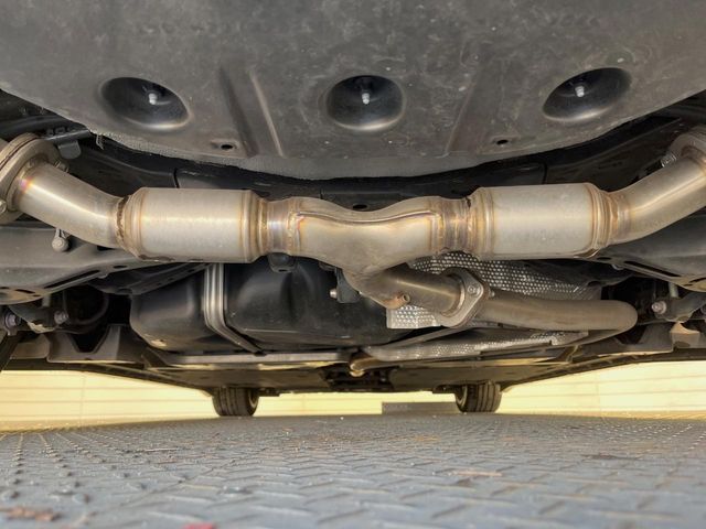 TOYOTA LEXUS ES300H 2019 Image 31