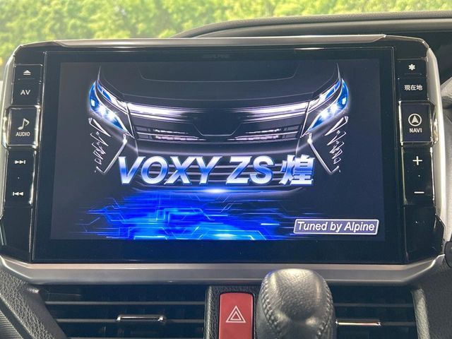 TOYOTA VOXY 2018 Image 31