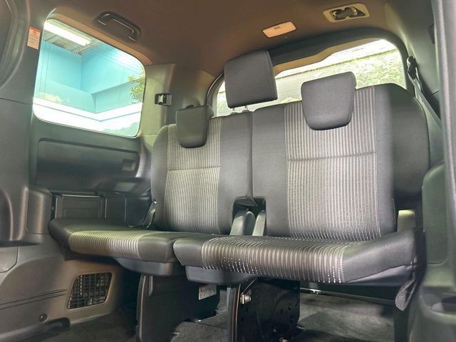 TOYOTA VOXY 2018 Image 31