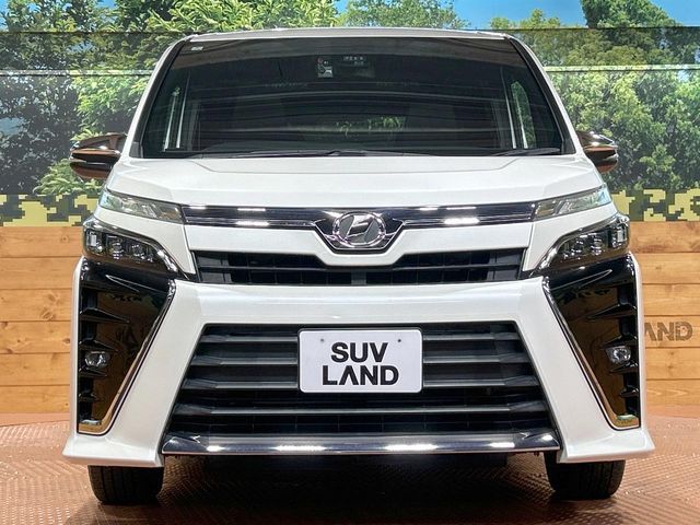 TOYOTA VOXY 2018 Image 31