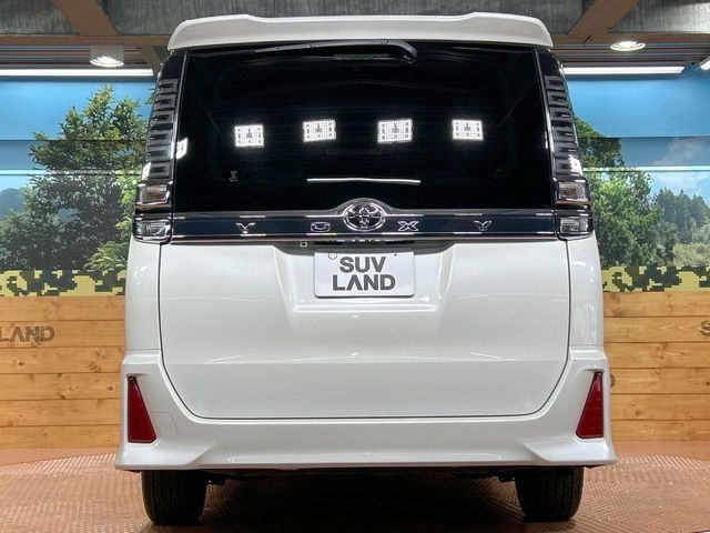 TOYOTA VOXY 2018 Image 31