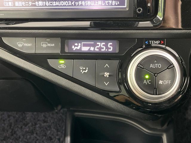 TOYOTA AQUA 2015 Image 31