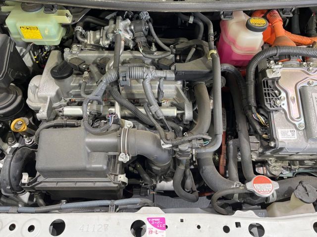 TOYOTA AQUA 2015 Image 31