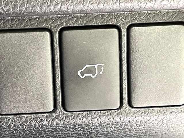 TOYOTA HARRIER 2WD 2016 Image 31