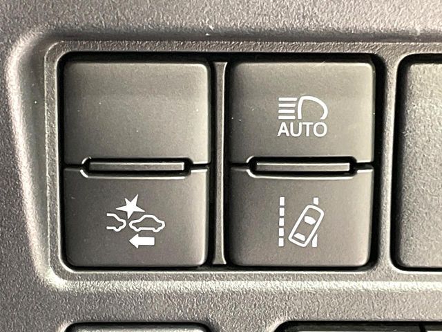 TOYOTA VOXY HYBRID 2020 Image 31