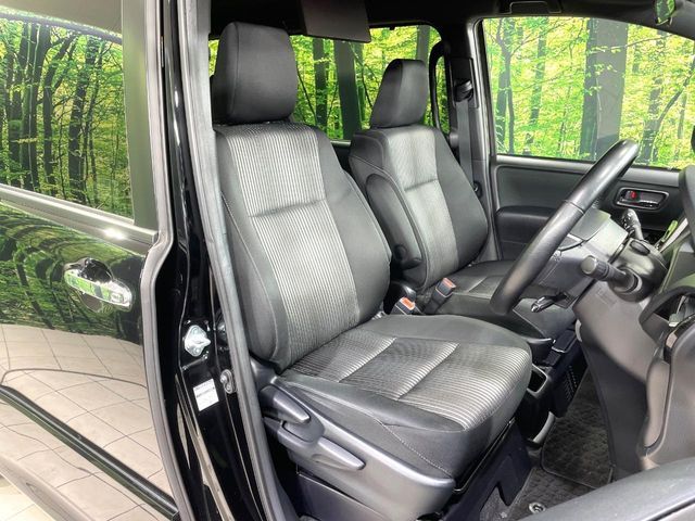 TOYOTA VOXY HYBRID 2020 Image 31