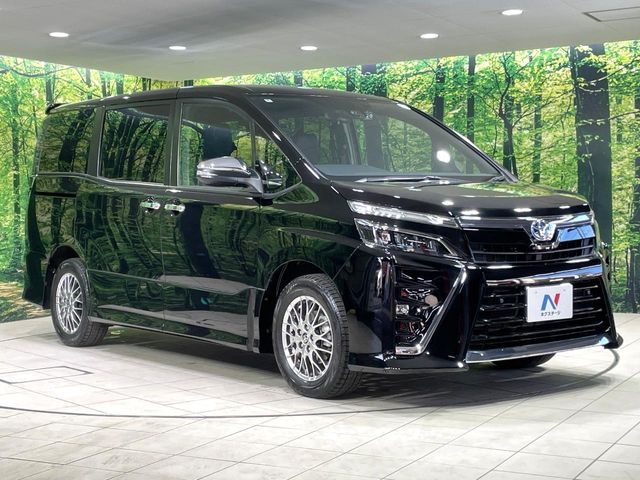 TOYOTA VOXY HYBRID 2020 Image 31