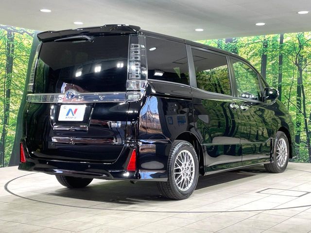 TOYOTA VOXY HYBRID 2020 Image 31