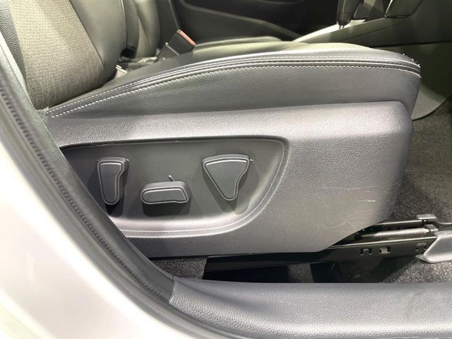 TOYOTA YARIS CROSS HYBRID 2023 Image 31