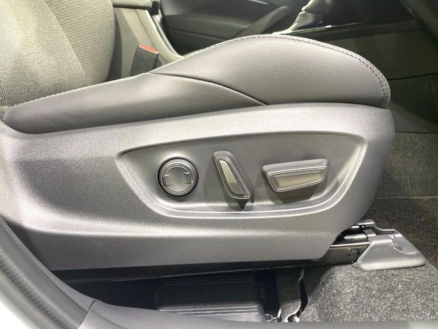 TOYOTA COROLLA CROSS HYBRID 2026 Image 31