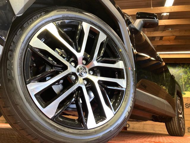 TOYOTA RAV4 HYBRID 4WD 2026 Image 31