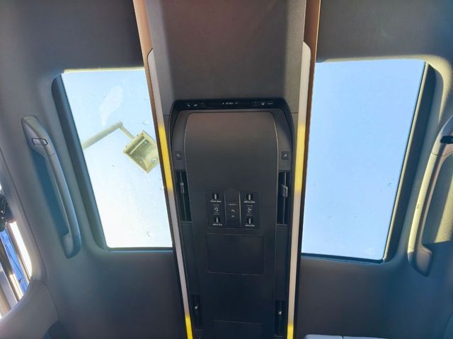 TOYOTA ALPHARD HYBRID 2023 Image 31