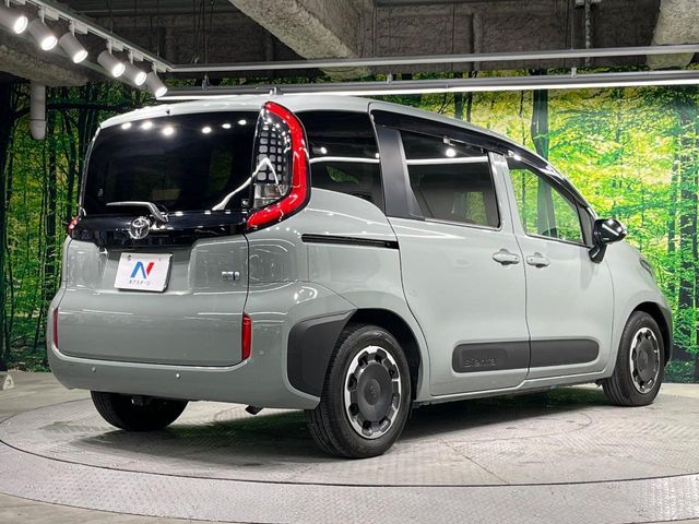 TOYOTA SIENTA HYBRID 2023 Image 31