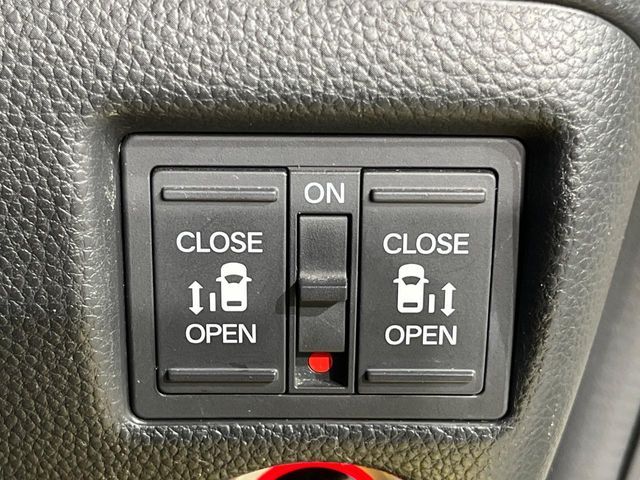 HONDA N BOX CUSTOM 2017 Image 31