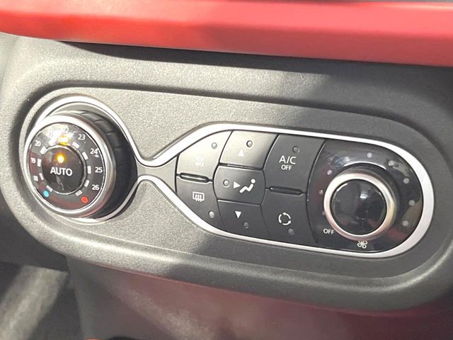 RENAULT TWINGO 2017 Image 31