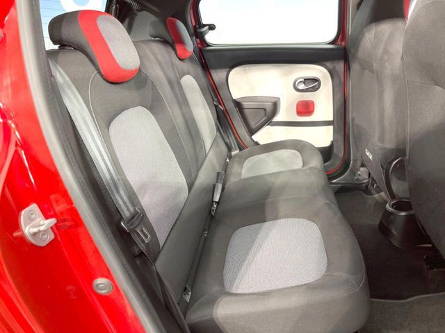 RENAULT TWINGO 2017 Image 31