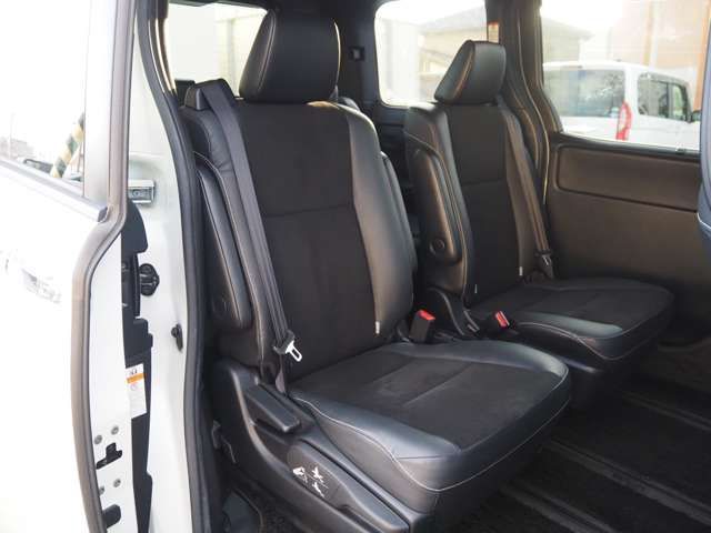 TOYOTA NOAH 2019 Image 31