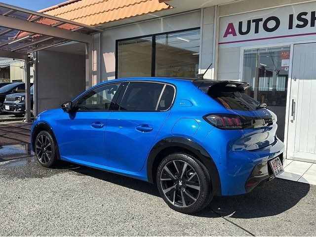 PEUGEOT 208 2021 Image 31