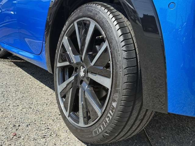 PEUGEOT 208 2021 Image 31