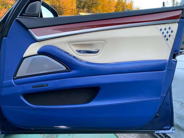 ALPINA D5 LIMOUSINE 2015 Image 31