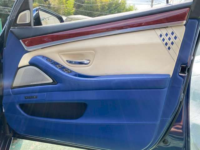 ALPINA D5 LIMOUSINE 2015 Image 31