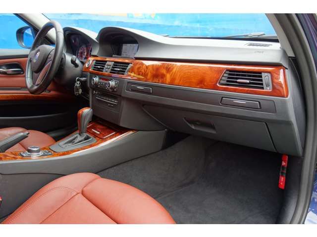 ALPINA B3 S TOURING 2011 Image 31