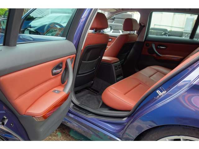 ALPINA B3 S TOURING 2011 Image 31