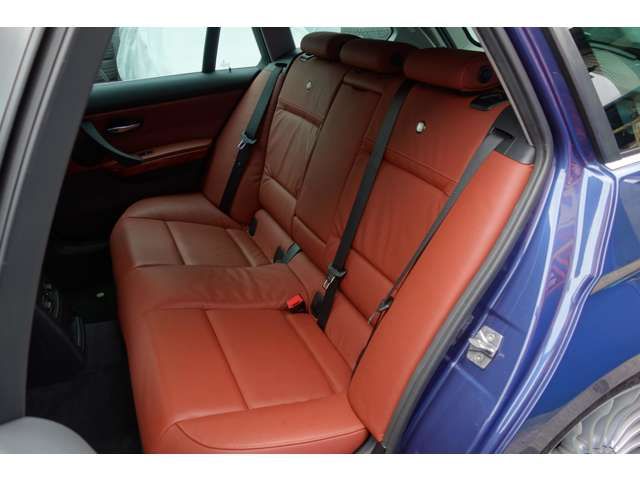 ALPINA B3 S TOURING 2011 Image 31