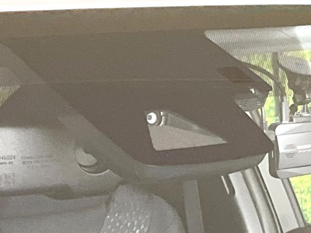 TOYOTA PRIUS 2016 Image 31