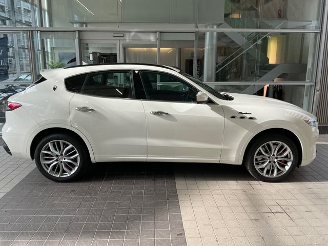 MASERATI LEVANTE 2022 Image 31